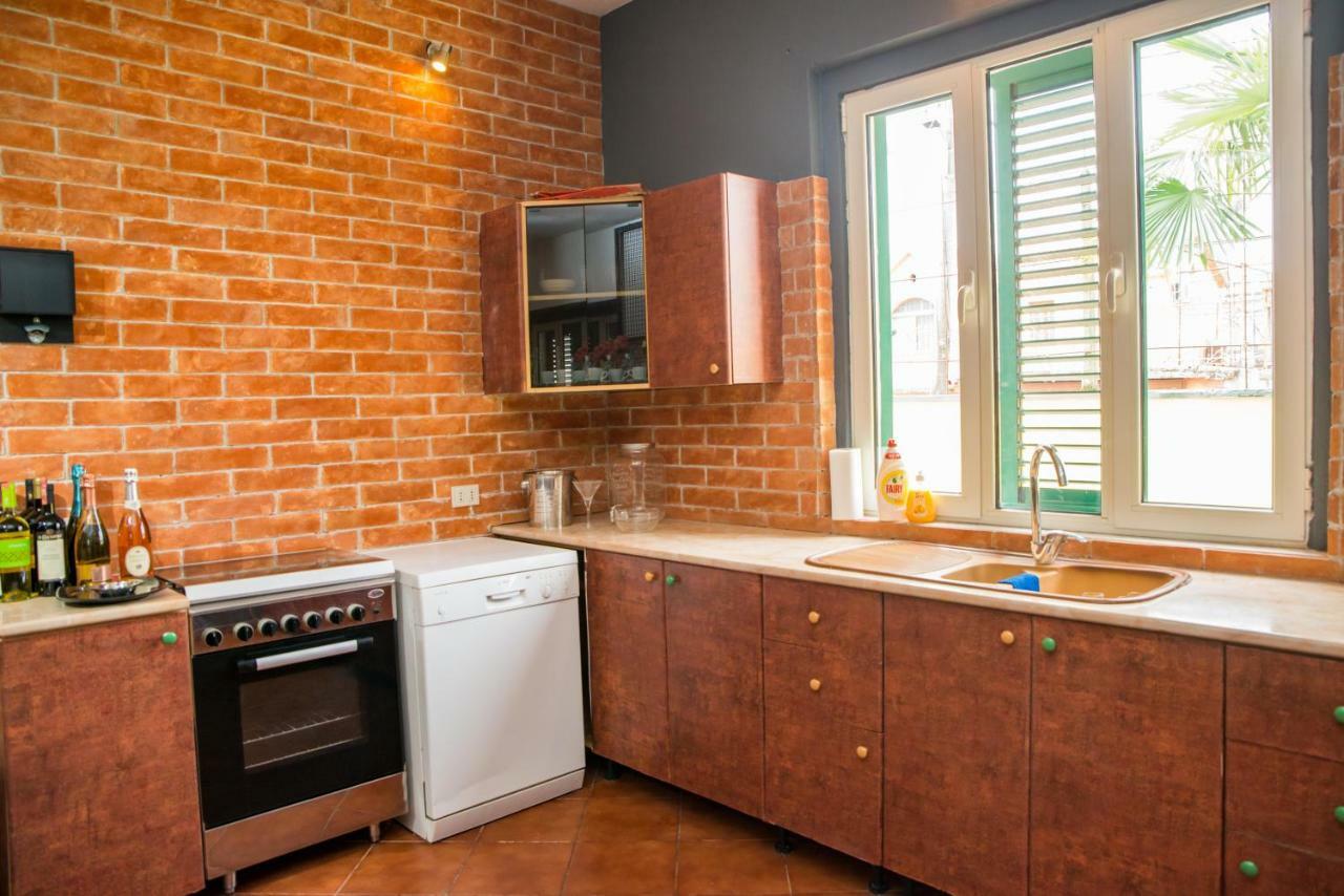 Our Way Guest House & Hostel Shkodër 외부 사진