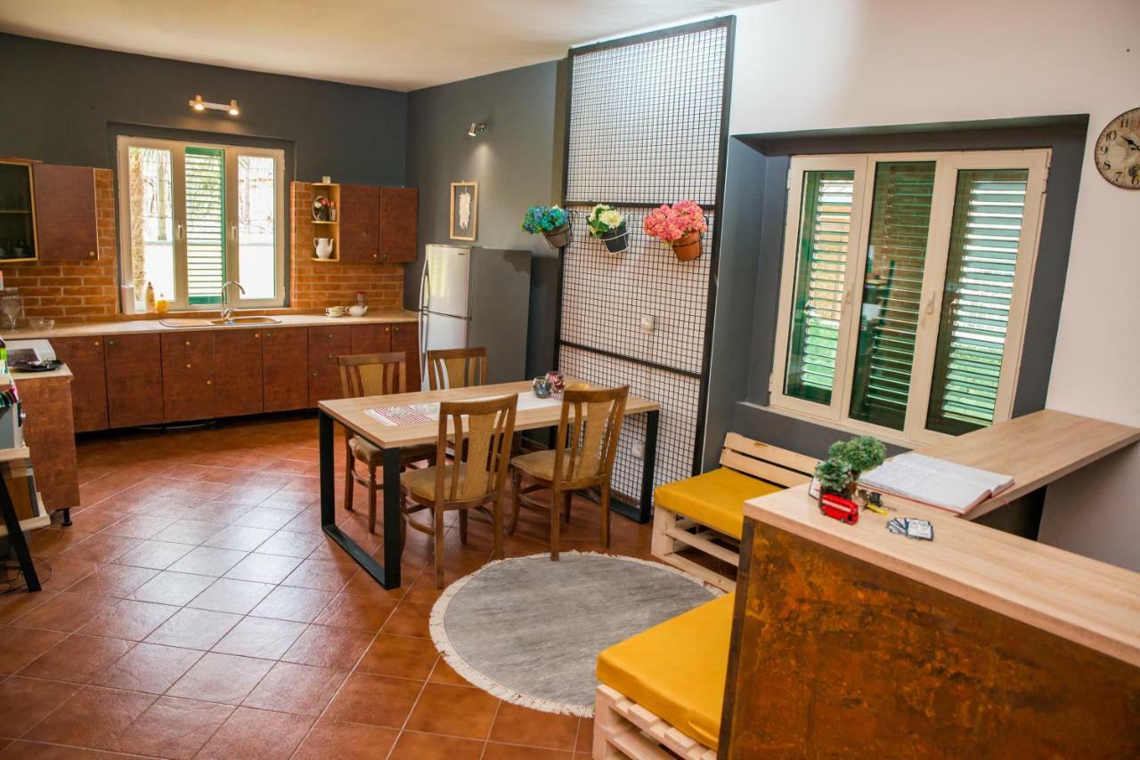 Our Way Guest House & Hostel Shkodër 외부 사진
